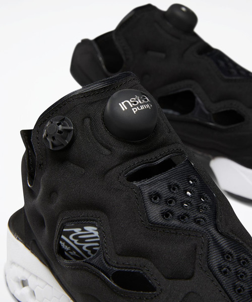 Reebok（リーボック）の「インスタポンプ フューリー サンダル / INSTAPUMP FURY SANDAL（サンダル・レディース・ブラック×ホワイト/ネイビー/グレー/ブルー系その他/オフホワイト・23.0cm/24.0cm/25.0cm/26.0cm/27.0cm/28.0cm）」の8枚目の写真