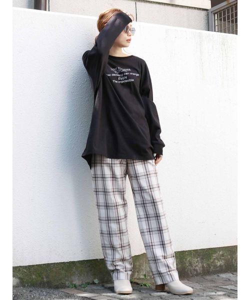 Ungrid（アングリッド）の「ロゴビッグロンTee（Tシャツ/カットソー・レディース・ブラック/パープル/オフホワイト・FREE）」の6枚目の写真