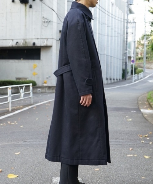 Milok(ミロック)の「MAXI TRENCH COAT(トレンチコート・メンズ・ネイビー・44/46)」の11枚目の写真