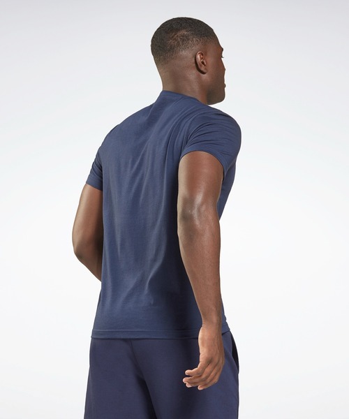 Reebok(リーボック)の「グラフィック シリーズ スタックト Tシャツ / Graphic Series Stacked Tee(Tシャツ/カットソー・メンズ・ホワイト/ブラック/ブラック×レッド/ホワイト×ネイビー/ネイビー/ヘザーグレー/ネイビー×ホワイト/アーミー/レッド・SMALL/MEDIUM/LARGE/X-LARGE/XX-LARGE/XXX-LARGE/X-SMALL)」の20枚目の写真