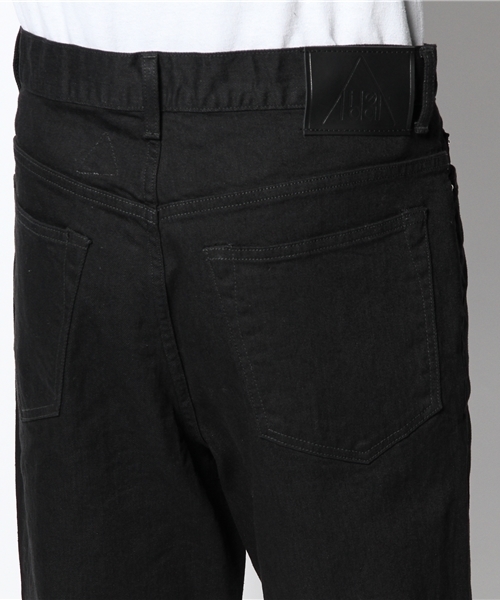 lideal（リデアル）の「lideal(リディアル)×Lui's ブラックサルエルデニムパンツ（デニムパンツ・メンズ・ブラック・30/32/28）」の5枚目の写真