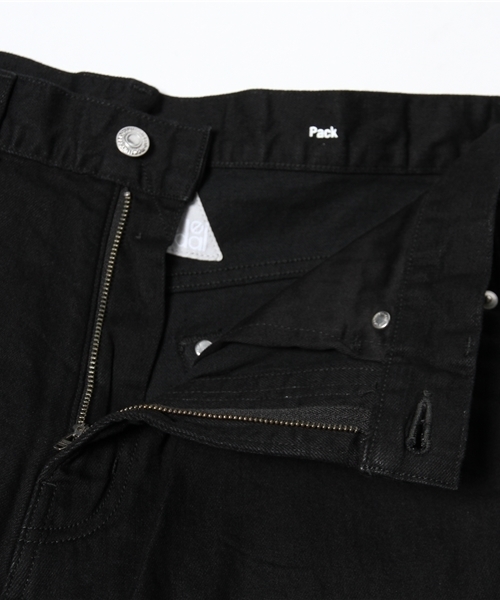 lideal（リデアル）の「lideal(リディアル)×Lui's ブラックサルエルデニムパンツ（デニムパンツ・メンズ・ブラック・30/32/28）」の8枚目の写真