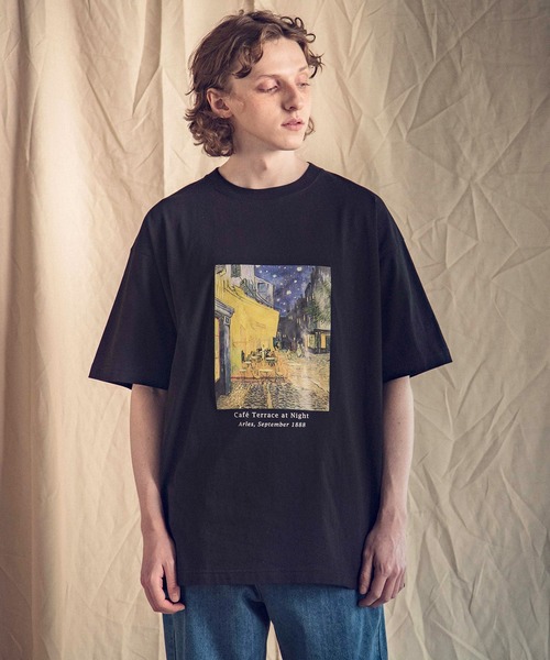 EMMA CLOTHES（エマクローズ）の「ART×EMMA CLOTHES別注 アート転写プリントビッグシルエット半袖カットソー バックプリント グラフィック カットソー（Tシャツ/カットソー・メンズ・ベージュ系その他/ブラック系その他2/グリーン系その他2/グリーン系その他/ブラック系その他3/グリーン系その他3/ホワイト系その他/ホワイト系その他2/ベージュ系その他2/ブラック系その他/ホワイト系その他3/ベージュ系その他3/ブラウン系その他/ブラウン系その他2/ブラウン系その他3/ブルー系その他2/ブルー系その他3/ブルー系その他/グリーン系その他6/グリーン系その他7/ベージュ系その他4/ベージュ系その他5/ブラック系その他4/ブラック系その他5/ブラック系その他6/ブラック系その他7/グリーン系その他5/ホワイト系その他7/ホワイト系その他5/ホワイト系その他6/ベージュ系その他6/ベージュ系その他7/グリーン系その他4/ブルー系その他5/ブルー系その他6/ブルー系その他7/その他9/その他/ホワイト系その他4/その他4/その他6/その他7/その他10/その他8/ブルー系その他4/その他2/その他3/その他5・M/L/S）」の10枚目の写真