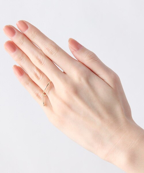 COCOSHNIK(ココシュニック)の「ダイヤモンド 甲丸×チェーン リング(リング・レディース・アイボリー系・14号/10号/12号)」の2枚目の写真