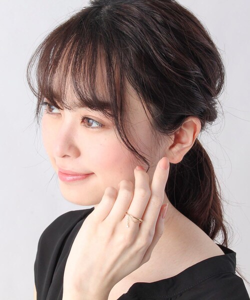 COCOSHNIK(ココシュニック)の「ダイヤモンド 甲丸×チェーン リング(リング・レディース・アイボリー系・14号/10号/12号)」の6枚目の写真