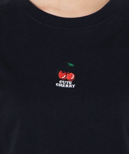 WEGO（ウィゴー）の「WEGO/チェリーワンポイントTシャツ（Tシャツ/カットソー・レディース・ブラック/ホワイト・LARGE/SMALL/MEDIUM）」の7枚目の写真