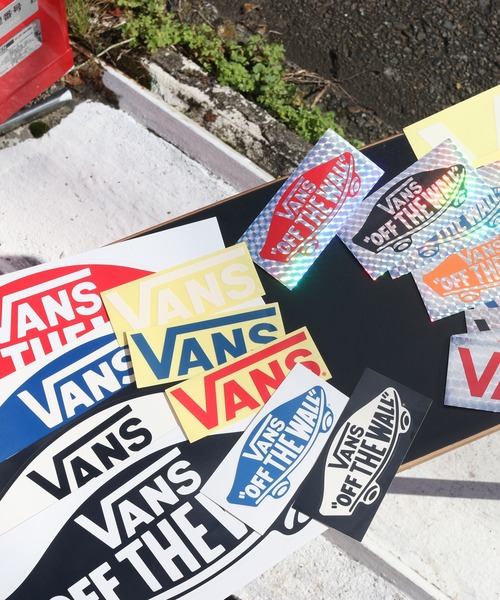 VANS(バンズ)の「VANS/ヴァンズ VANS Logo STICKER S ステッカー(ステッカー/テープ・メンズ・レッド/ホワイト/ネイビー・FREE)」の10枚目の写真