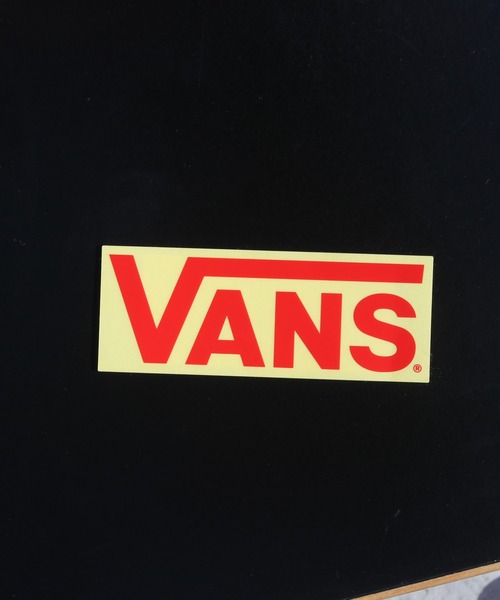 VANS(バンズ)の「VANS/ヴァンズ VANS Logo STICKER S ステッカー(ステッカー/テープ・メンズ・レッド/ホワイト/ネイビー・FREE)」の12枚目の写真