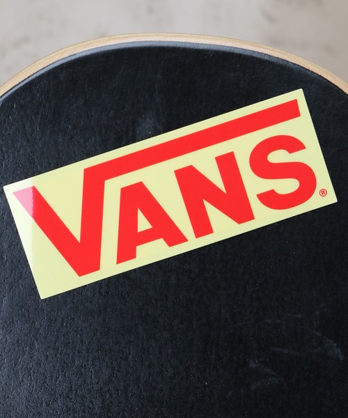 VANS(バンズ)の「VANS/ヴァンズ VANS Logo STICKER S ステッカー(ステッカー/テープ・メンズ・レッド/ホワイト/ネイビー・FREE)」の16枚目の写真