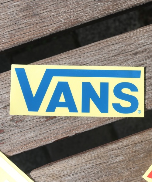 VANS(バンズ)の「VANS/ヴァンズ VANS Logo STICKER S ステッカー(ステッカー/テープ・メンズ・レッド/ホワイト/ネイビー・FREE)」の17枚目の写真