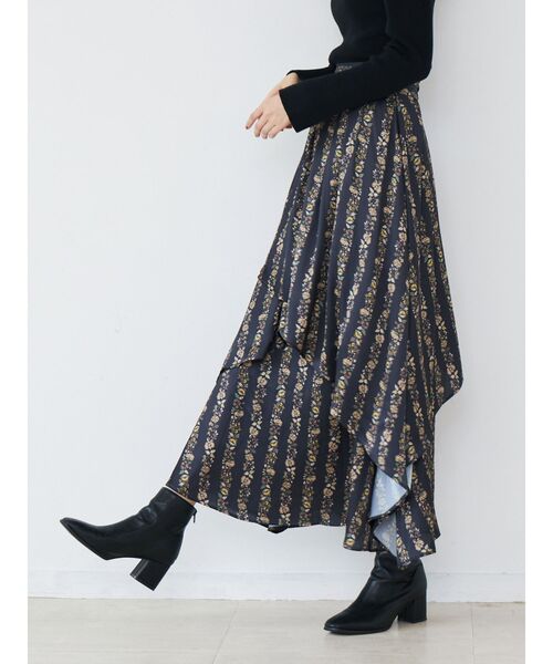 dazzlin（ダズリン）の「オリエンタルアートスカート（スカート・レディース・アイボリー/ブラック/ブルー・FREE）」の2枚目の写真