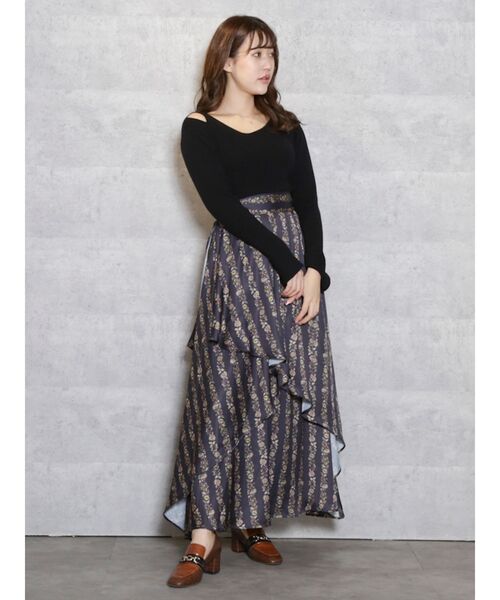 dazzlin（ダズリン）の「オリエンタルアートスカート（スカート・レディース・アイボリー/ブラック/ブルー・FREE）」の4枚目の写真