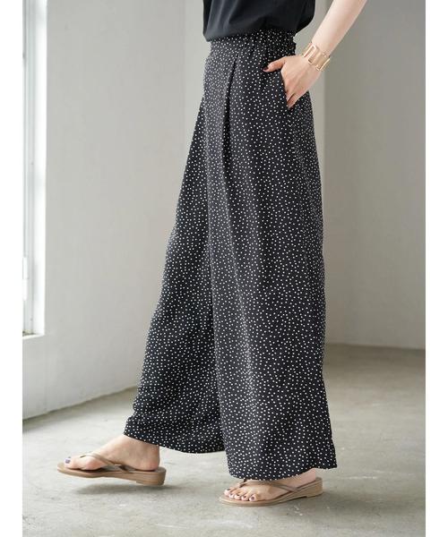 AMERICAN HOLIC(アメリカンホリック)の「センタータックリラックスワイドパンツ1 *(その他パンツ・レディース・ドット/ブラック/その他14・M/L)」の13枚目の写真