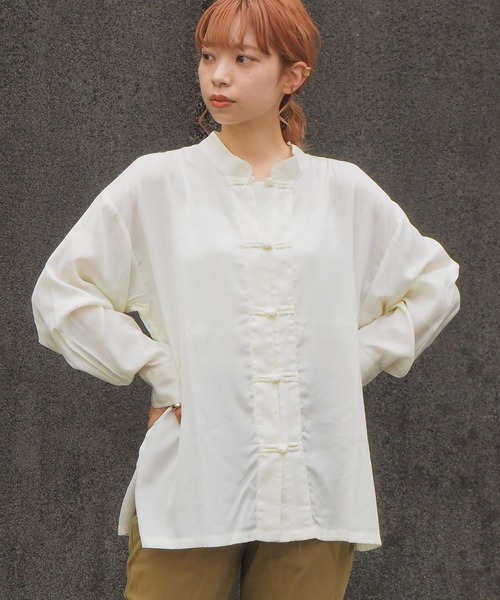 tiptop(ティップトップ)の「チャイナロングスリーブBIGシャツ(シャツ/ブラウス・レディース・オフホワイト/ブラック/ベージュ・FREE)」の4枚目の写真