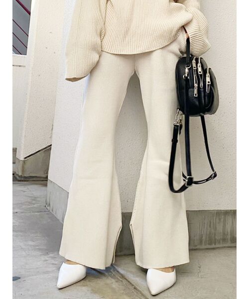 GYDA（ジェイダ）の「【WEB限定】H/Wリブニットワイドパンツ（その他パンツ・レディース・ブラック/ベージュ/アイボリー・FREE）」の2枚目の写真