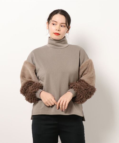 KOBE LETTUCE（コウベレタス）の「[ 裏起毛 ]ファー切替スリーブモックネックプルオーバー（その他トップス・レディース・グレイッシュベージュ/アイボリー/ブラック・FREE）」の11枚目の写真