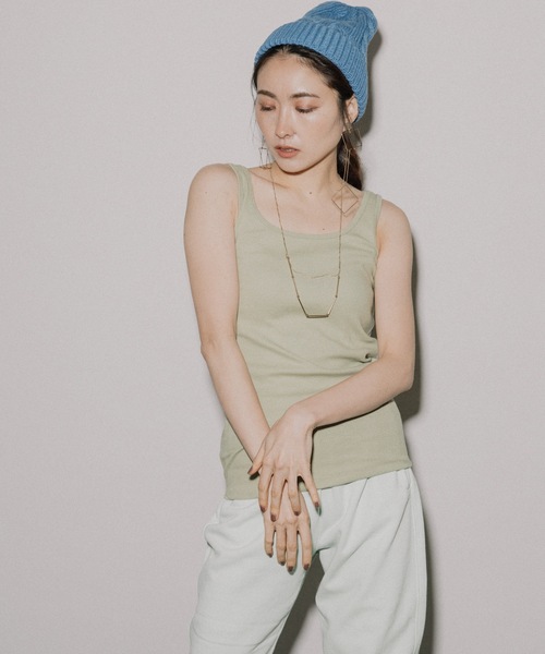 eversince（エバーシンス）の「【ペールトーン】スクエアネック・リブタンクトップ（タンクトップ・レディース・ブラック/グリーン/グレイッシュベージュ/アイボリー/オフホワイト/ピンク・M/L）」の5枚目の写真