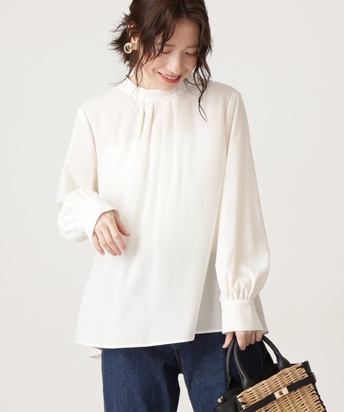 N.（N. Natural Beauty Basic）（エヌエヌナチュラルビューティーベーシック）の「◆フハクキリカエバックシャーリングブラウス（シャツ/ブラウス・レディース・ネイビー/アイボリー/モカ・MEDIUM）」の2枚目の写真