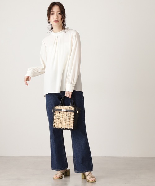 N.（N. Natural Beauty Basic）（エヌエヌナチュラルビューティーベーシック）の「◆フハクキリカエバックシャーリングブラウス（シャツ/ブラウス・レディース・ネイビー/アイボリー/モカ・MEDIUM）」の13枚目の写真