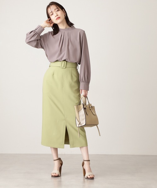 N.（N. Natural Beauty Basic）（エヌエヌナチュラルビューティーベーシック）の「◆フハクキリカエバックシャーリングブラウス（シャツ/ブラウス・レディース・ネイビー/アイボリー/モカ・MEDIUM）」の7枚目の写真