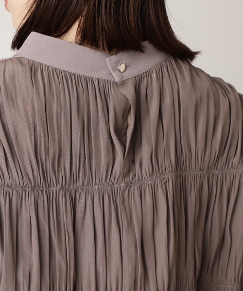 N.（N. Natural Beauty Basic）（エヌエヌナチュラルビューティーベーシック）の「◆フハクキリカエバックシャーリングブラウス（シャツ/ブラウス・レディース・ネイビー/アイボリー/モカ・MEDIUM）」の12枚目の写真