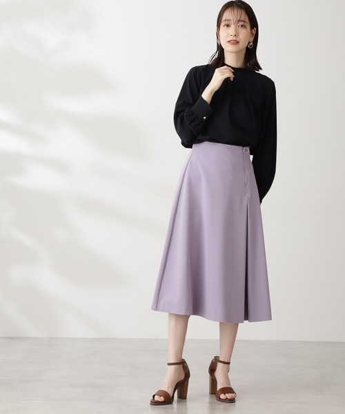 N.（N. Natural Beauty Basic）（エヌエヌナチュラルビューティーベーシック）の「◆フハクキリカエバックシャーリングブラウス（シャツ/ブラウス・レディース・ネイビー/アイボリー/モカ・MEDIUM）」の9枚目の写真