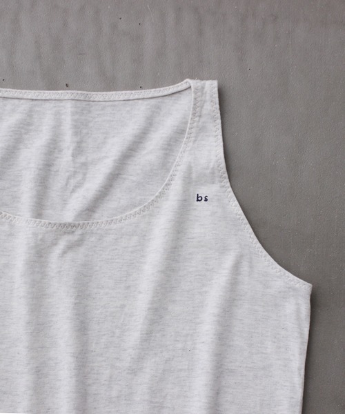 bulle de savon(ビュルデサボン)の「●"bs"ロゴ刺繍 タンクトップ(タンクトップ・レディース・キナリ/ブラック/グレー・FREE)」の5枚目の写真