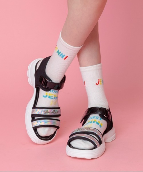 JENNI love（ジェニィラブ）の「ロゴプレートスポサン（サンダル・キッズ・シルバー/ブラック/オフホワイト・20cm/22cm/24cm/23cm/21cm）」の3枚目の写真