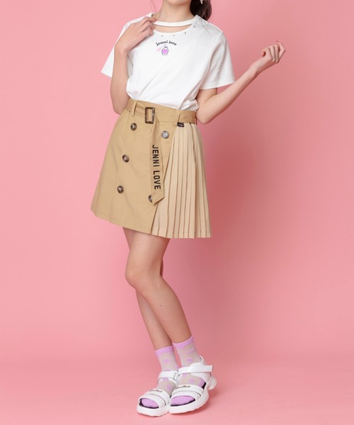 JENNI love（ジェニィラブ）の「ロゴプレートスポサン（サンダル・キッズ・シルバー/ブラック/オフホワイト・20cm/22cm/24cm/23cm/21cm）」の4枚目の写真