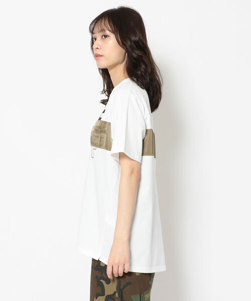 AVIREX(アヴィレックス)の「プリントコンビミリタリープルオーバー/ PRINT COMBI MILITARY PULLOVER(Tシャツ/カットソー・レディース・オフホワイト/ブルー/マスタード・FREE)」の15枚目の写真