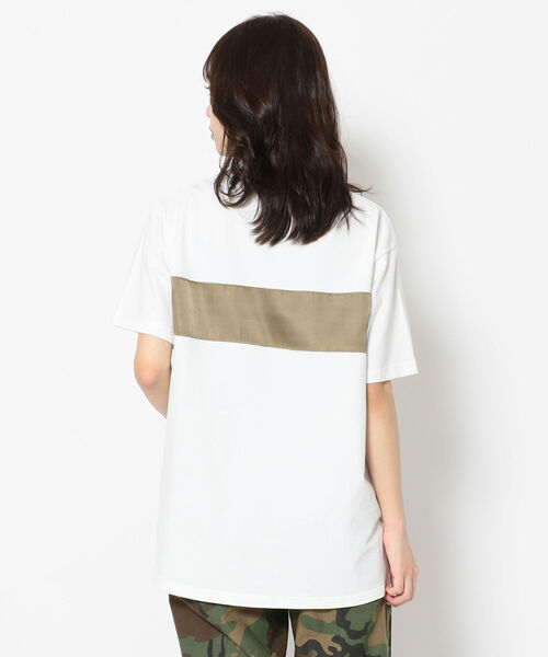 AVIREX(アヴィレックス)の「プリントコンビミリタリープルオーバー/ PRINT COMBI MILITARY PULLOVER(Tシャツ/カットソー・レディース・オフホワイト/ブルー/マスタード・FREE)」の16枚目の写真