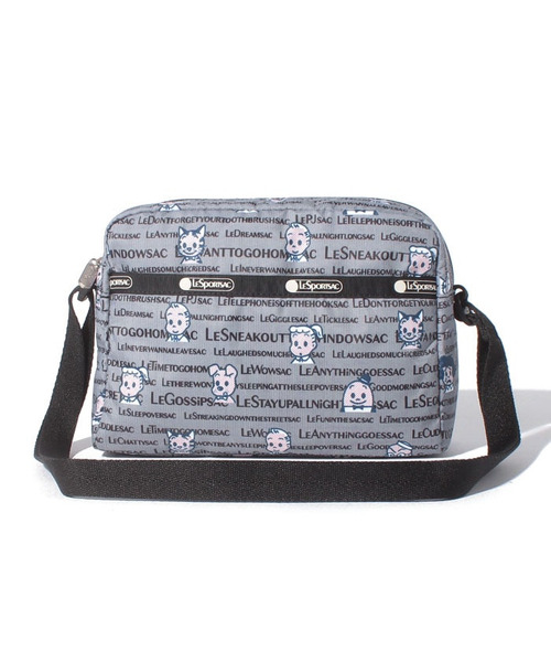 オサムタイポグラフィ [レスポートサック] LeSportsac（レスポートサック）の「DANIELLA CROSSBODY オサム
