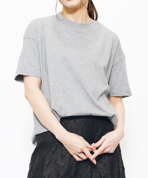 mili an deni(ミリアンデニ)の「プチハイネック綿100%半袖裾ラウンドTシャツ(Tシャツ/カットソー・レディース・ベージュ/ブラック/チャコールグレー/オフホワイト/アッシュグレー/杢グレー・L/M)」の15枚目の写真