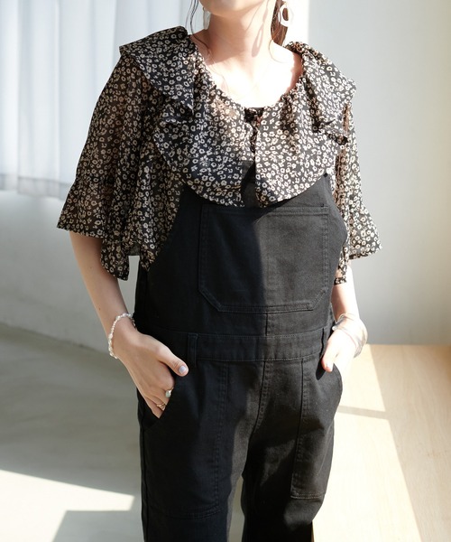 DISCOAT（ディスコート）の「小花柄2WAYオフショルブラウス（シャツ/ブラウス・レディース・ブラック/ベージュ/レッド/グリーン・FREE）」の8枚目の写真