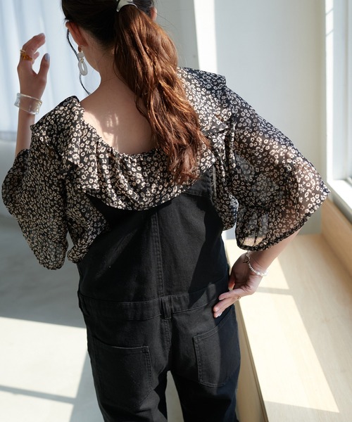 DISCOAT（ディスコート）の「小花柄2WAYオフショルブラウス（シャツ/ブラウス・レディース・ブラック/ベージュ/レッド/グリーン・FREE）」の10枚目の写真