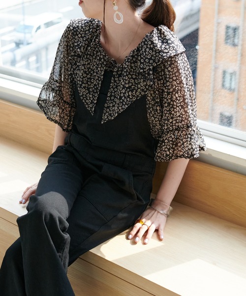 DISCOAT（ディスコート）の「小花柄2WAYオフショルブラウス（シャツ/ブラウス・レディース・ブラック/ベージュ/レッド/グリーン・FREE）」の11枚目の写真