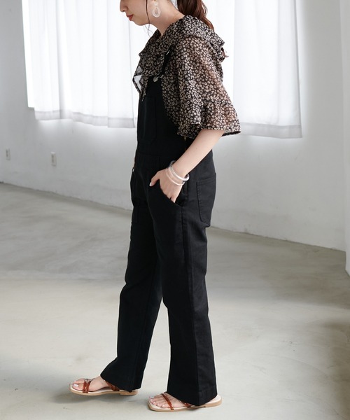 DISCOAT（ディスコート）の「小花柄2WAYオフショルブラウス（シャツ/ブラウス・レディース・ブラック/ベージュ/レッド/グリーン・FREE）」の6枚目の写真