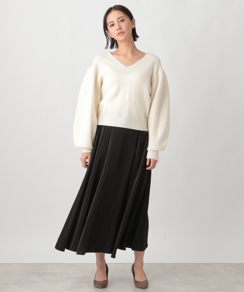 Ezick（エジック）の「グロッシーフレアスカート（スカート・レディース・ライトグレー/ブラック・SMALL/MEDIUM）」の2枚目の写真