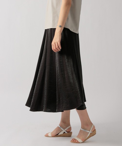 Ezick（エジック）の「グロッシーフレアスカート（スカート・レディース・ライトグレー/ブラック・SMALL/MEDIUM）」の11枚目の写真