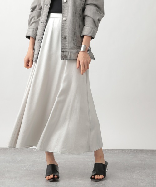 Ezick（エジック）の「グロッシーフレアスカート（スカート・レディース・ライトグレー/ブラック・SMALL/MEDIUM）」の22枚目の写真