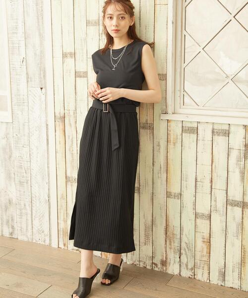 INGNI（イング）の「リブドロスト／ワンピース（ワンピース・レディース・ブラック/ブラウン/ブルー/ライトカーキ・M）」の2枚目の写真