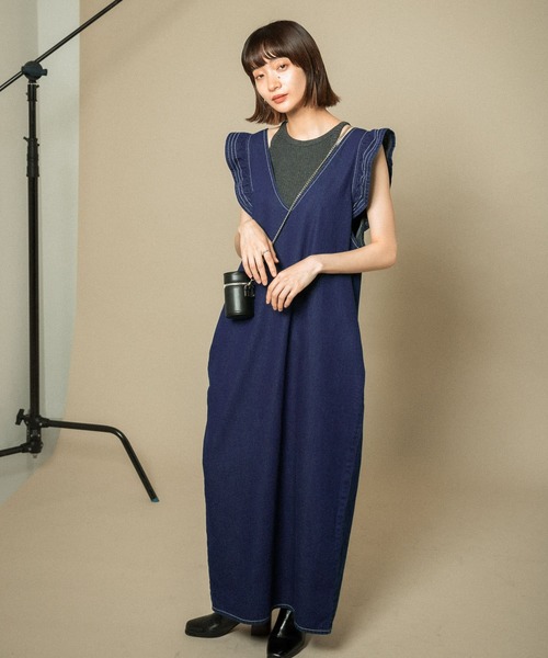 KBF（ケイビーエフ）の「フリルデニムワンピース（ワンピース・レディース・ブラック/ブルー・ONE）」の19枚目の写真