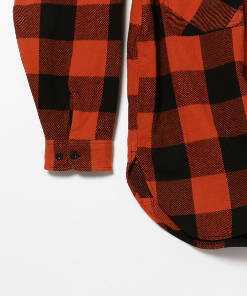 BEAMS(ビームス)の「BEAMS / ハーフジップ バッファローチェック プルオーバーシャツ(シャツ/ブラウス・メンズ・レッド/ブルー・SMALL/MEDIUM/LARGE/X-LARGE)」の8枚目の写真
