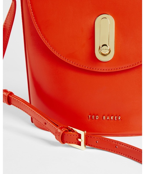 Ted Baker（テッドベーカー）の「LATTIFA レザー バケット型 ショルダーバッグ（ショルダーバッグ）」 WEAR