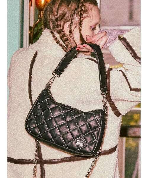 jouetie（ジュエティ）の「キルティングハーフ BAG（ハンドバッグ・レディース・ブラック/インディゴブルー/その他1・FREE）」の2枚目の写真