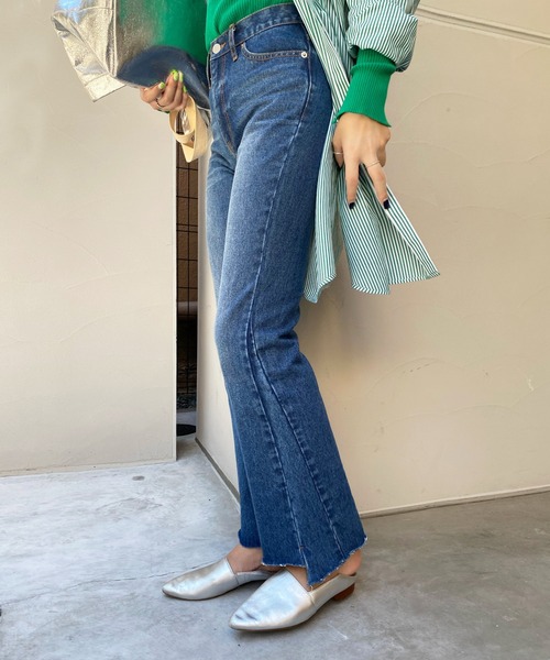 DouDou（ドゥドゥ）の「スリットフレアデニム（デニムパンツ・レディース・ブラック/ブルー・36/38）」の15枚目の写真