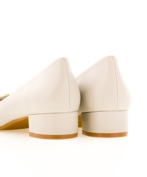 RANDA（ランダ）の「ストレスフリー/ソフト ゴールドパーツフラットパンプス（パンプス・レディース・ライトグレー/ブラック/パープル/ワイン/ベージュ/オレンジ・23/24/25/25.5/22.5/24.5/23.5/22）」の12枚目の写真