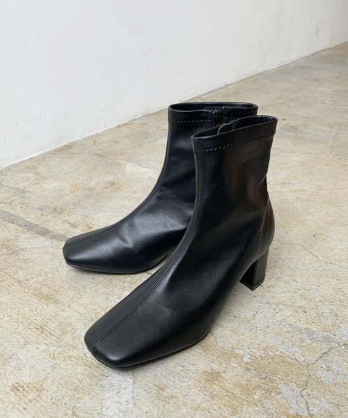 LIAN(リアン)の「スクエアトゥショートブーツ(ブーツ・レディース・ライトブラウン/ブラック/アイボリー・SMALL/LARGE/MEDIUM)」の12枚目の写真