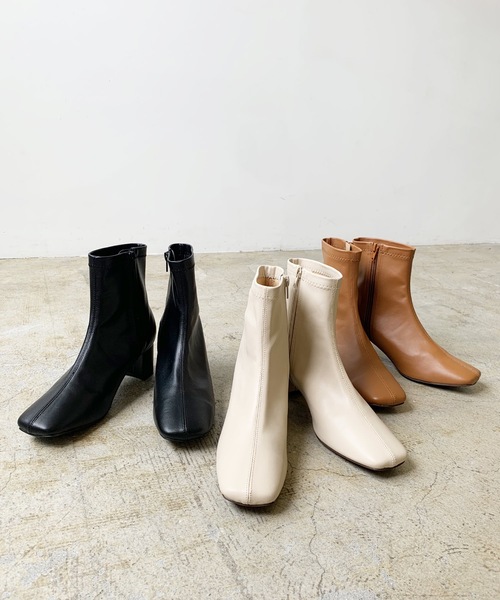 LIAN(リアン)の「スクエアトゥショートブーツ(ブーツ・レディース・ライトブラウン/ブラック/アイボリー・SMALL/LARGE/MEDIUM)」の16枚目の写真