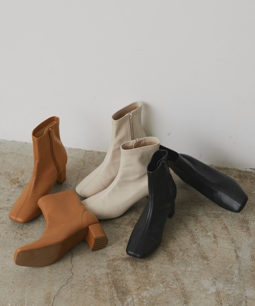 LIAN(リアン)の「スクエアトゥショートブーツ(ブーツ・レディース・ライトブラウン/ブラック/アイボリー・SMALL/LARGE/MEDIUM)」の20枚目の写真